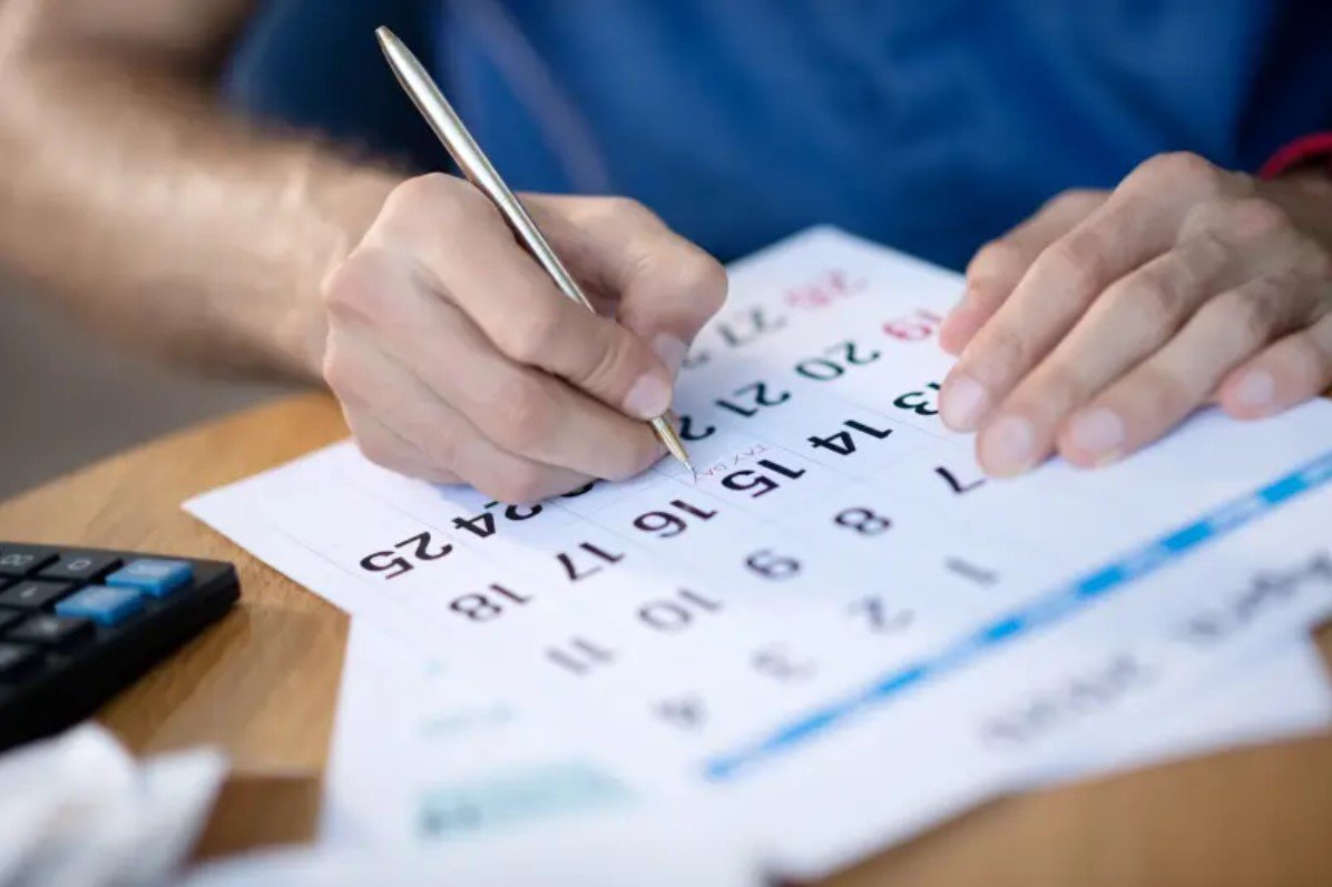 Transformasi Digital Absensi Karyawan dengan Aplikasi Absensi Online Terbaik